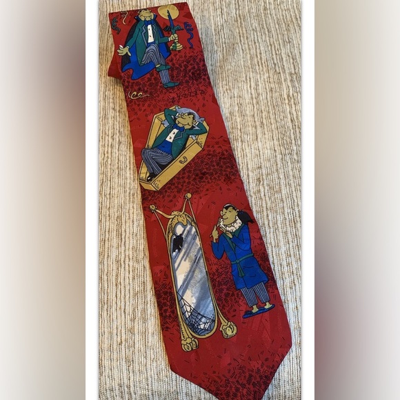 Mens HALLOWEEN DRACULA Silk Tie~Celebrations by Hallmark For Superba~Ex Cond~58” - Picture 13 of 13